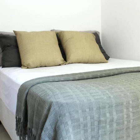 Apartamento Ubatuba Proxima A Praia Grande Com Wifi Bagian luar foto